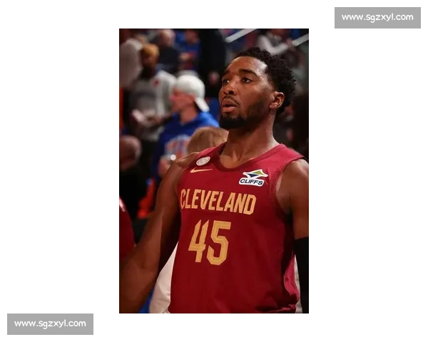 单节 21 分累到抽筋！米切尔 31+5 空砍 骑士 17 分逆转梦碎尼克斯