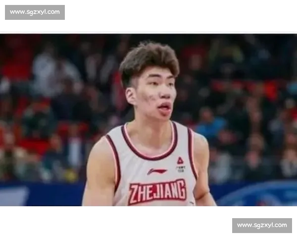 余嘉豪西乙首上双！12+4 率队大胜破低迷